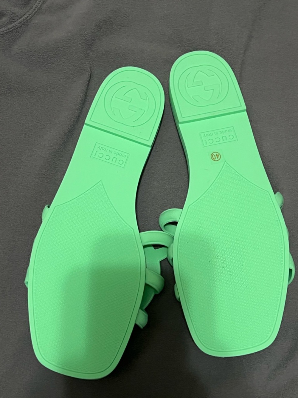 Gucci Mint Green Rubber GG Slide Sandals - Picture 2 of 3